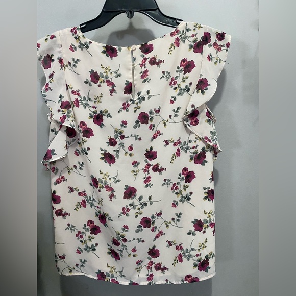 Beautiful floral blouse Size S.. From Forever21.. Like new 🌸♥️🌸 - Picture 5 of 6